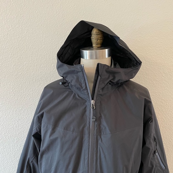 L.L. Bean Woman’s 3 in 1 Waterproof Jacket - Picture 6 of 16